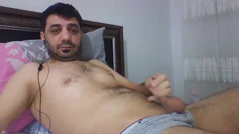 Snapshot of sexyyy_mannn chatting on January 27, 3:50 pm sexyyy_mannn online show from January 27, 3:50 pm