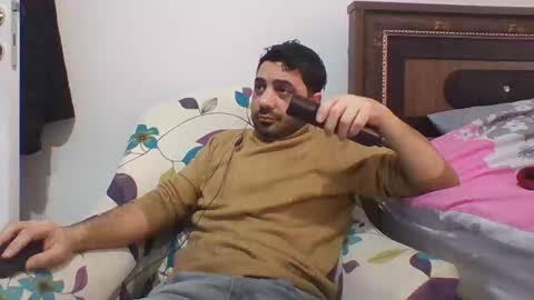Snapshot of sexyyy_mannn chatting on January 29, 10:48 am sexyyy_mannn online show from January 29, 10:48 am