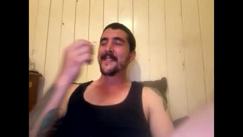 Snapshot of shaggydog774112 chatting on December 7, 3:04 am shaggydog774112 online show from December 7, 3:04 am