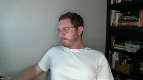 Snapshot of shamelesswetdream chatting on December 18, 12:54 am shamelesswetdream online show from December 18, 12:54 am