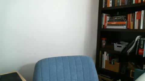 Snapshot of shamelesswetdream chatting on March 8, 4:48 pm shamelesswetdream online show from March 8, 4:48 pm