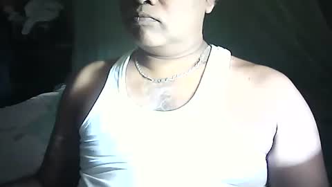 Snapshot of shashee870242 chatting on December 10, 3:08 am Shashee870242 online show from December 10, 3:08 am