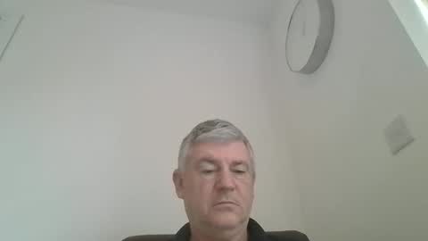 Snapshot of she52 chatting on January 16, 1:04 pm she52 online show from January 16, 1:04 pm