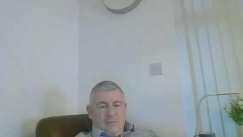 Snapshot of she52 chatting on December 10, 3:44 pm she52 online show from December 10, 3:44 pm