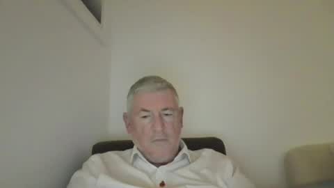 Snapshot of she52 chatting on October 30, 5:47 pm she52 online show from October 30, 5:47 pm