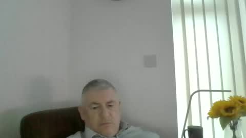 Snapshot of she52 chatting on February 5, 4:48 pm she52 online show from February 5, 4:48 pm