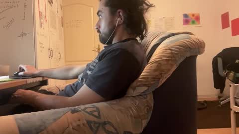 shenjungle1 online show from February 27, 7:46 pm