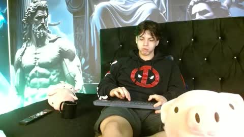 Snapshot of shinobi_grey chatting on December 30, 2:40 pm .. shinobi .. online show from December 30, 2:40 pm