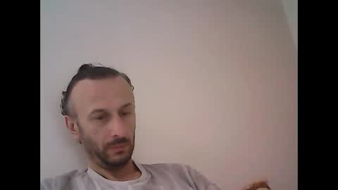 Snapshot of shooter_coool chatting on February 12, 9:31 am shooter_coool online show from February 12, 9:31 am