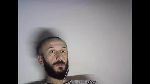 Snapshot of shooter_coool chatting on January 3, 5:53 pm shooter_coool online show from January 3, 5:53 pm