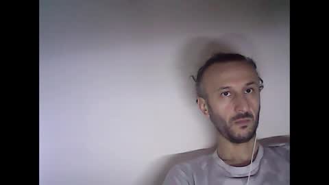 Snapshot of shooter_coool chatting on February 15, 9:49 am shooter_coool online show from February 15, 9:49 am