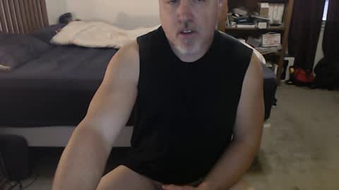 Snapshot of shortnthick4u chatting on February 2, 2:24 pm shortnthick4u online show from February 2, 2:24 pm