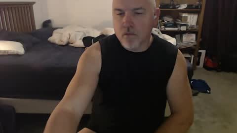 Snapshot of shortnthick4u chatting on January 4, 12:59 am shortnthick4u online show from January 4, 12:59 am