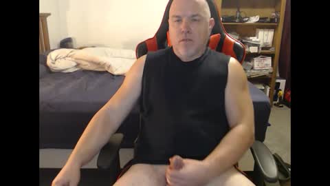 Snapshot of shortnthick4u chatting on February 18, 10:03 pm shortnthick4u online show from February 18, 10:03 pm