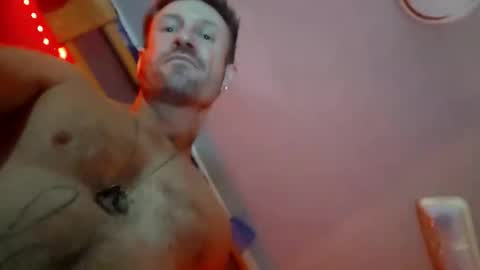 showman8823 online show from November 30, 12:40 pm