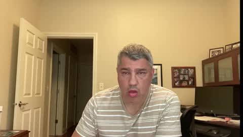Snapshot of showmet chatting on September 21, 10:21 pm Chicago Guy online show from September 21, 10:21 pm