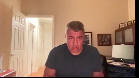 Chicago Guy online show from October 12, 6:51 am