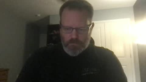 shughes740 online show from November 8, 12:25 am