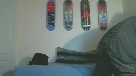 shyboyhugecum2020 online show from September 21, 2:44 am