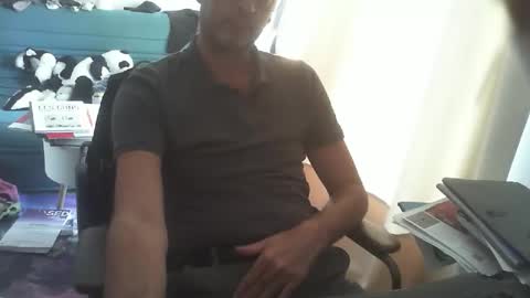 shyfrenchcock online show from October 17, 1:04 pm