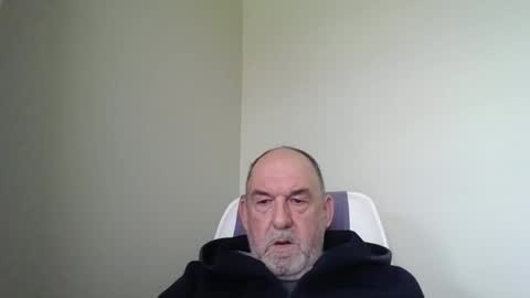 Snapshot of shyguytm chatting on September 13, 9:49 pm shyguytm online show from September 13, 9:49 pm