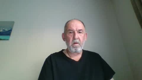 Snapshot of shyguytm chatting on March 6, 7:03 am shyguytm online show from March 6, 7:03 am