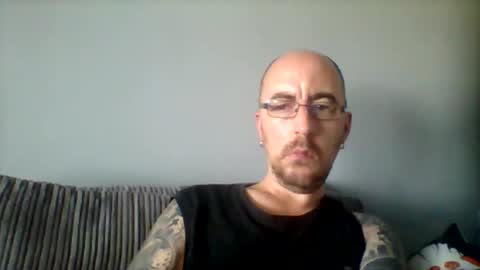 Silent V online show from October 17, 11:58 am