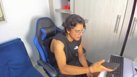 silva online show from November 22, 12:21 am