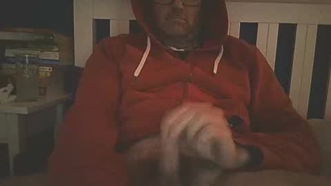 Snapshot of simeone1324 chatting on February 6, 1:10 pm simeone1324 online show from February 6, 1:10 pm