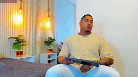 simeone_panda online show from December 28, 11:52 am