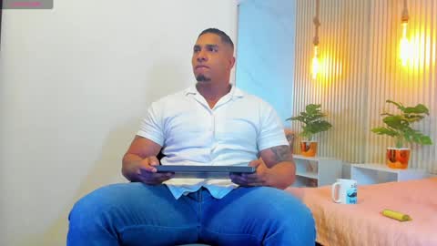 simeone_panda online show from January 12, 12:33 pm