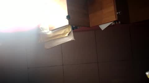 simplylovly online show from November 11, 7:24 am