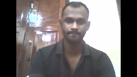 singletamilblackboy online show from December 18, 3:33 pm