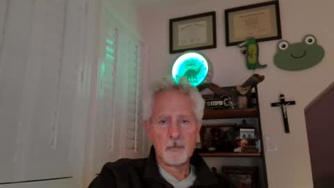 Don Roberto online show from June 19, 1:00 am