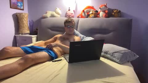 Foxy and Victor online show from September 18, 4:09 pm