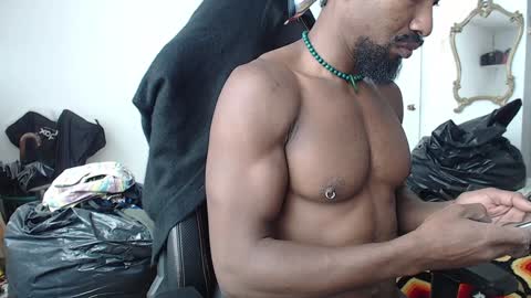 siriss_boyrag online show from January 8, 3:50 pm