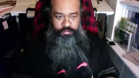 Snapshot of siyah_sakal chatting on January 13, 11:41 am siyah_sakal online show from January 13, 11:41 am