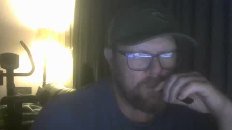 skaliwag online show from December 15, 11:53 pm