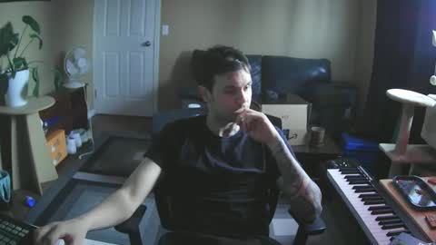 Skateboard online show from January 19, 8:09 pm