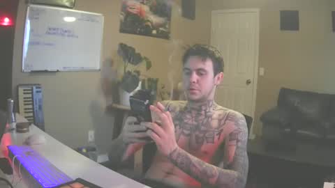 Skateboard online show from December 11, 6:26 pm