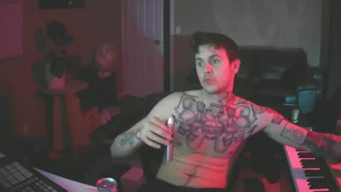 Skateboard online show from December 24, 12:44 am