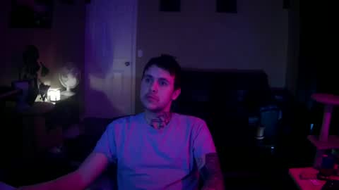 Skateboard online show from March 2, 5:01 am