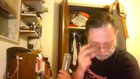 skewedviewblue online show from January 12, 5:33 am