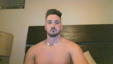 Snapshot of skinnyguylongdick1 chatting on January 15, 1:34 am skinnyguylongdick1 online show from January 15, 1:34 am