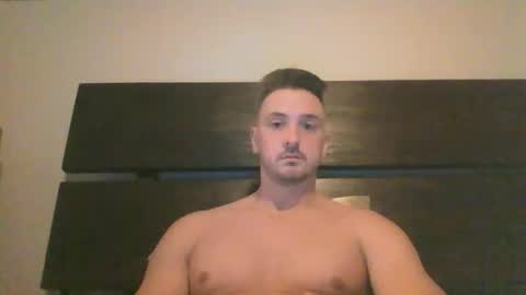 skinnyguylongdick1 online show from December 20, 2:51 am