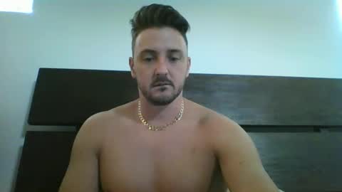 Snapshot of skinnyguylongdick1 chatting on January 25, 7:39 pm skinnyguylongdick1 online show from January 25, 7:39 pm