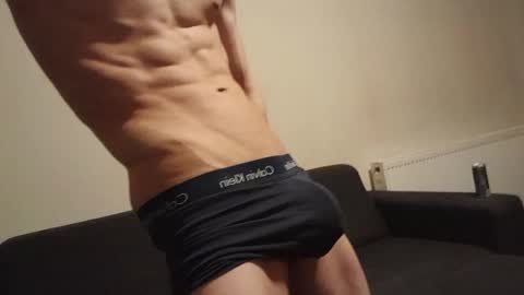 skinnyguywithbigd online show from December 3, 2:50 am