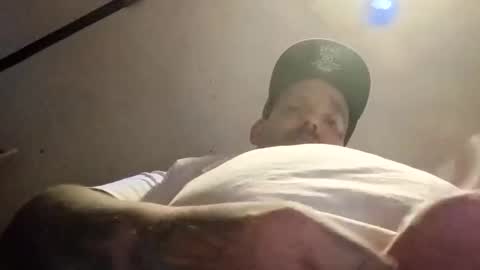 Skinz038 ok online show from April 18, 4:19 pm