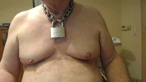 Snapshot of sklave_ol chatting on March 1, 10:31 pm sklave_ol online show from March 1, 10:31 pm