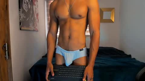 Snapshot of skull_prospect chatting on December 9, 3:01 pm Liam Vokov online show from December 9, 3:01 pm